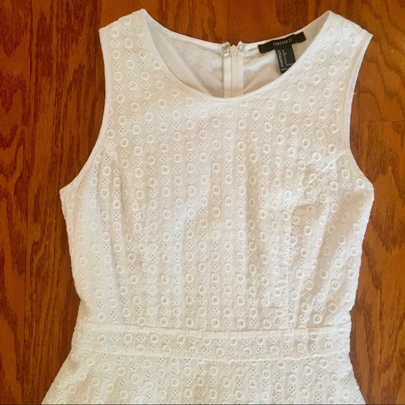 Forever 21 small white eyelet  print dress - Picture 4 of 5